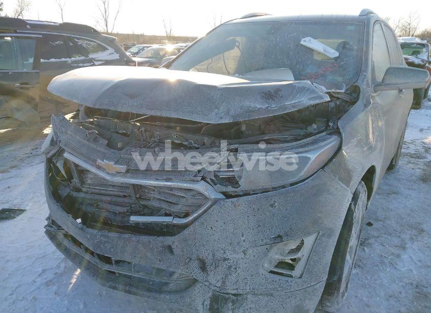 Photo 6 of 2019 Chevrolet Equinox LT (VIN 3GNAXLEX4KL253147)