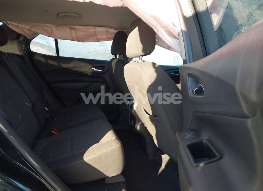 Photo 8 of 2019 Chevrolet Equinox LT (VIN 3GNAXLEX4KL253147)