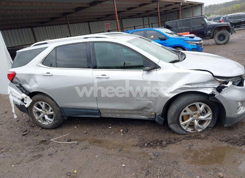 Photo 14 of 2019 Chevrolet Equinox LT (VIN 3GNAXLEX4KS574899)