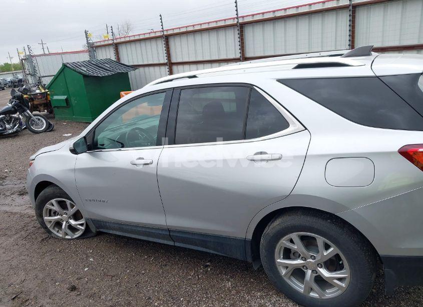 Photo 15 of 2019 Chevrolet Equinox LT (VIN 3GNAXLEX4KS574899)