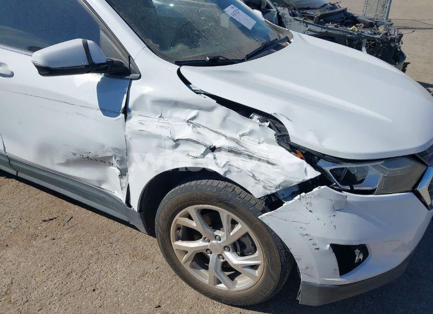 Photo 6 of 2019 Chevrolet Equinox LT (VIN 3GNAXLEX4KS662609)