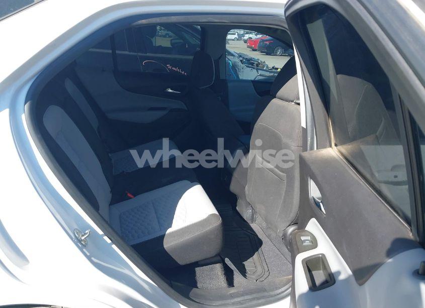 Photo 8 of 2019 Chevrolet Equinox LT (VIN 3GNAXLEX4KS662609)