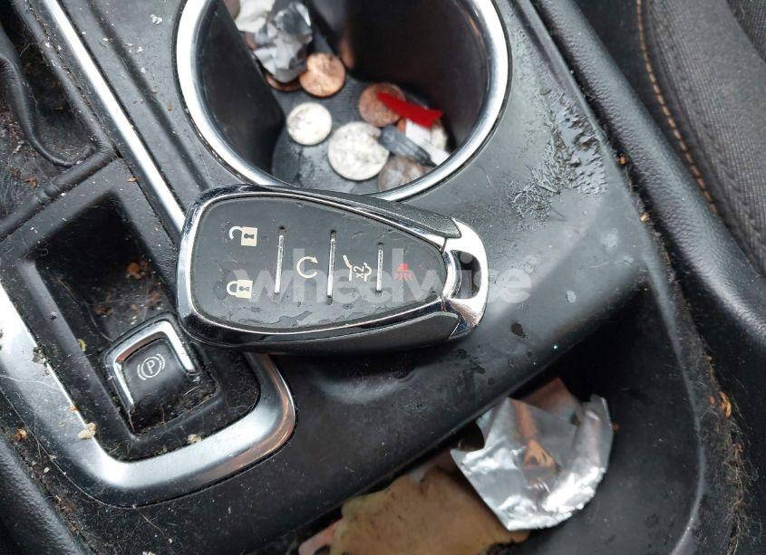 Photo 11 of 2019 Chevrolet Equinox LT (VIN 3GNAXLEX6KS548286)