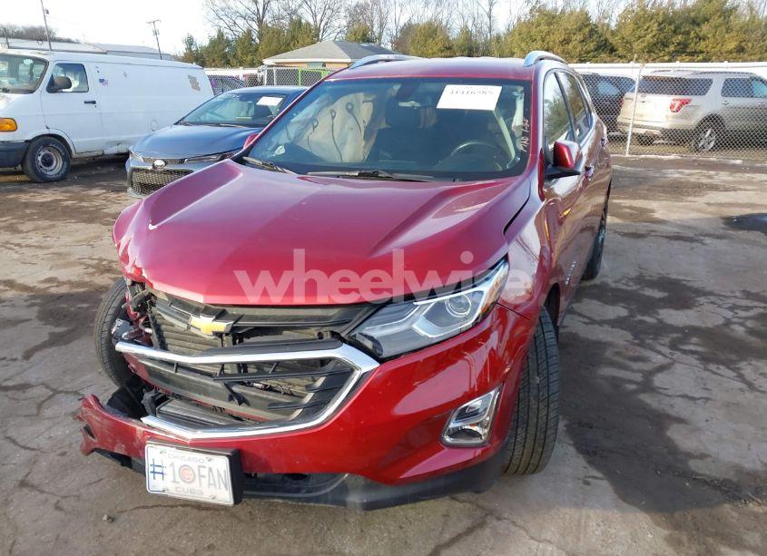 Photo 2 of 2019 Chevrolet Equinox LT (VIN 3GNAXLEX8KL278861)