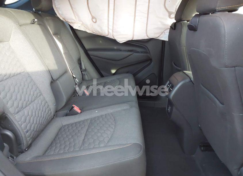 Photo 8 of 2019 Chevrolet Equinox LT (VIN 3GNAXLEX8KL278861)