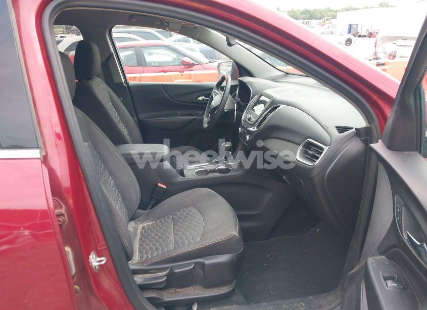 Photo 5 of 2019 Chevrolet Equinox LT (VIN 3GNAXLEX8KS527276)