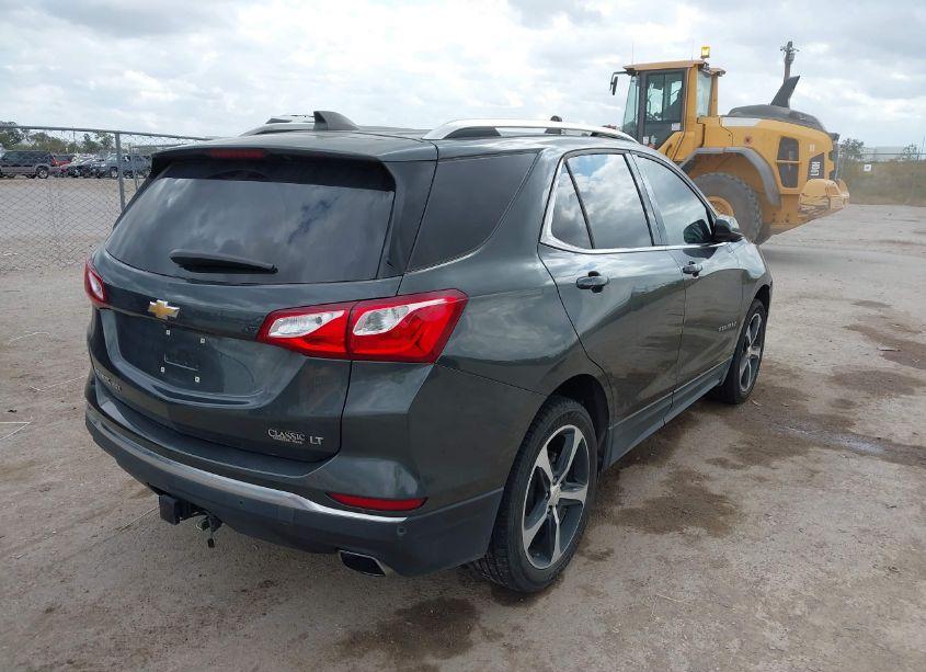 Photo 4 of 2020 Chevrolet Equinox FWD LT 2.0L TURBO (VIN 3GNAXLEX8LS596616)