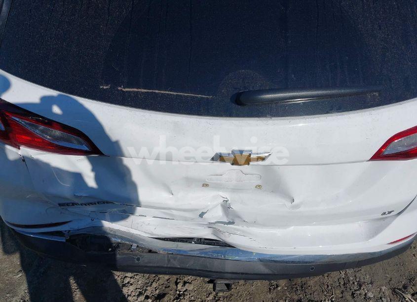 Photo 16 of 2019 Chevrolet Equinox LT (VIN 3GNAXLEX9KS532728)