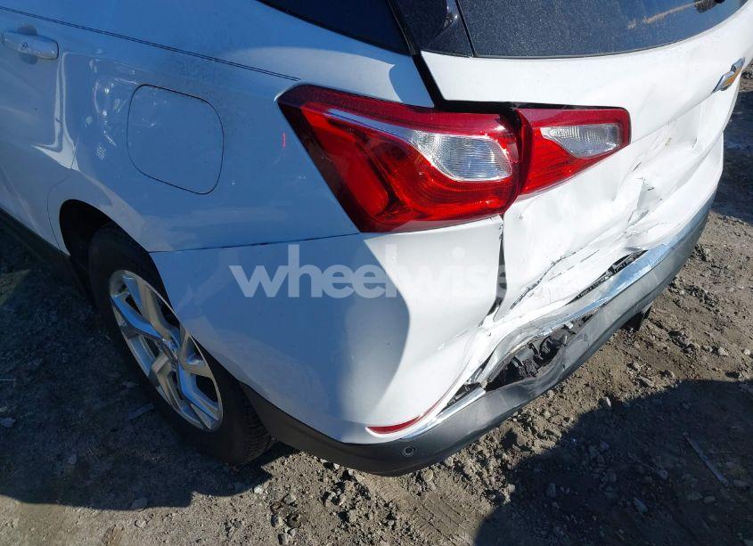 Photo 6 of 2019 Chevrolet Equinox LT (VIN 3GNAXLEX9KS532728)