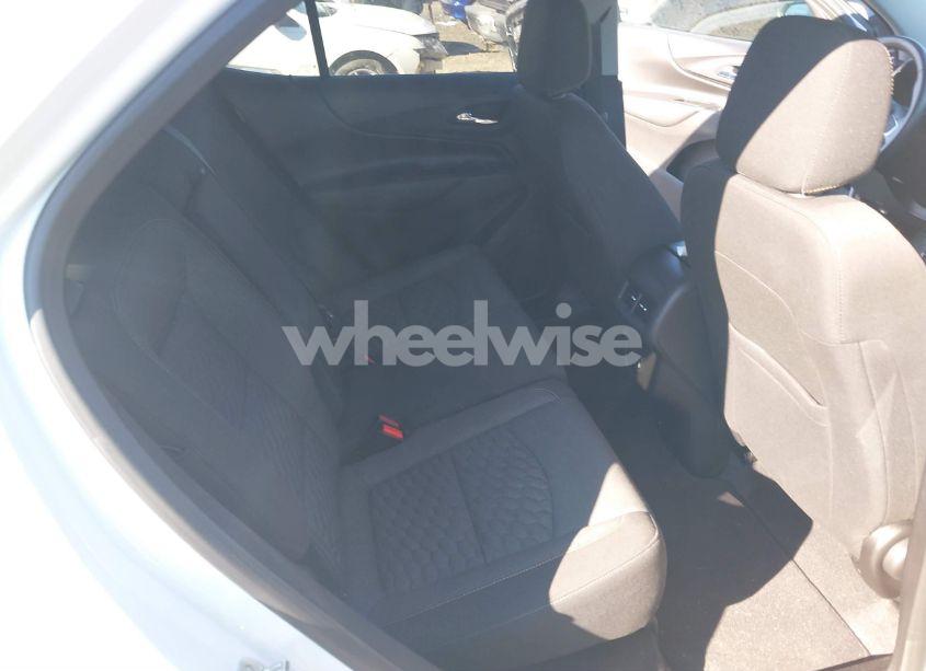 Photo 8 of 2019 Chevrolet Equinox LT (VIN 3GNAXLEX9KS532728)