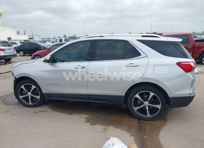 Photo 15 of 2020 Chevrolet Equinox FWD LT 2.0L TURBO (VIN 3GNAXLEXXLS590977)