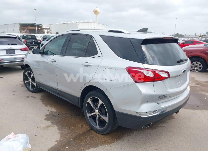 Photo 3 of 2020 Chevrolet Equinox FWD LT 2.0L TURBO (VIN 3GNAXLEXXLS590977)