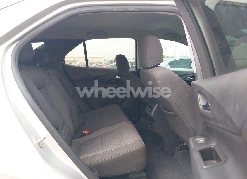 Photo 8 of 2020 Chevrolet Equinox FWD LT 2.0L TURBO (VIN 3GNAXLEXXLS590977)