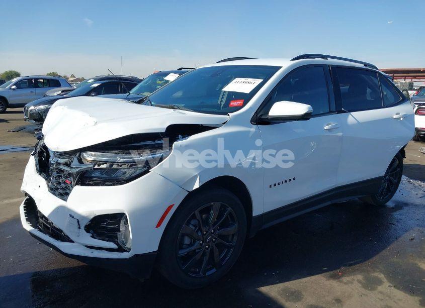 Photo 2 of 2023 Chevrolet Equinox FWD RS (VIN 3GNAXMEG0PS137169)