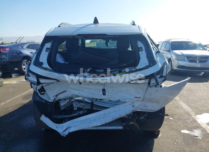 Photo 6 of 2023 Chevrolet Equinox FWD RS (VIN 3GNAXMEG0PS137169)