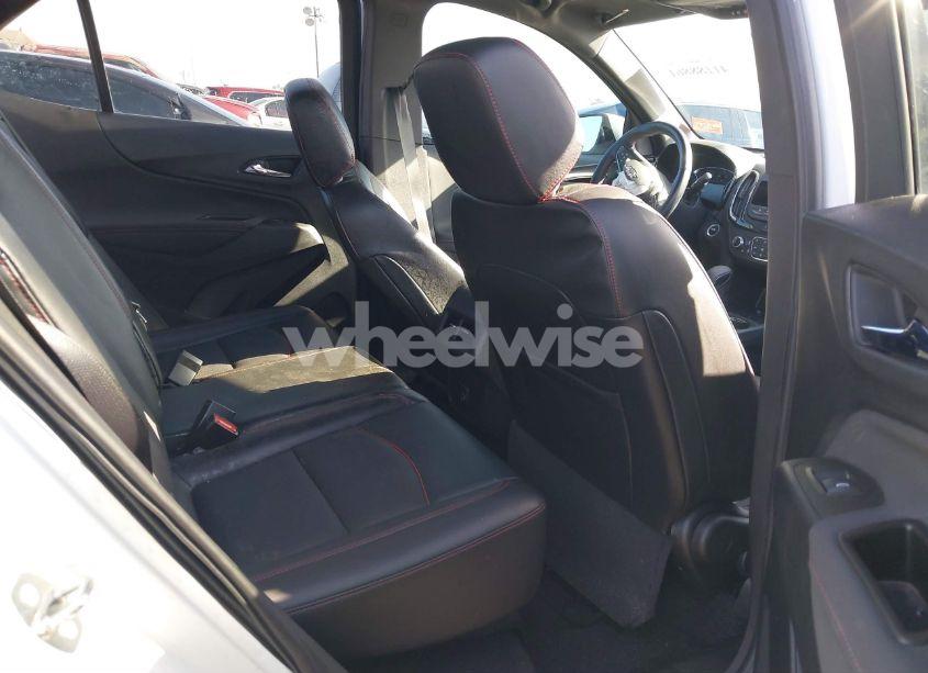 Photo 8 of 2023 Chevrolet Equinox FWD RS (VIN 3GNAXMEG0PS137169)