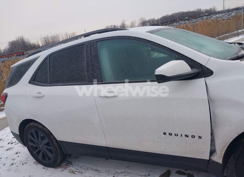 Photo 13 of 2024 Chevrolet Equinox FWD RS (VIN 3GNAXMEG0RS101839)