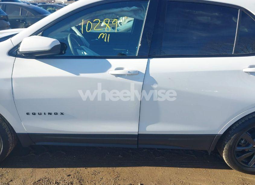 Photo 14 of 2024 Chevrolet Equinox FWD RS (VIN 3GNAXMEG1RS105124)