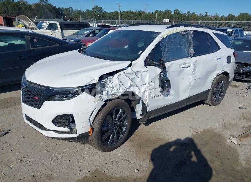 Photo 2 of 2024 Chevrolet Equinox FWD RS (VIN 3GNAXMEG2RL348645)