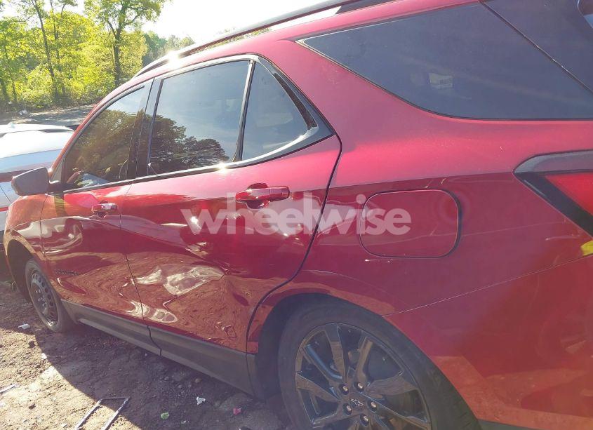 Photo 15 of 2023 Chevrolet Equinox FWD RS (VIN 3GNAXMEG3PS153365)