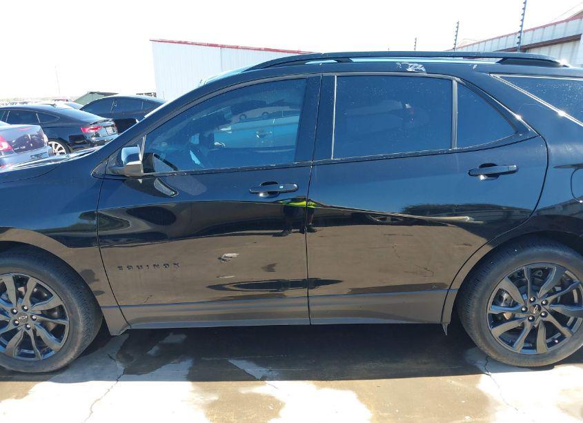 Photo 15 of 2023 Chevrolet Equinox FWD RS (VIN 3GNAXMEG4PL119056)