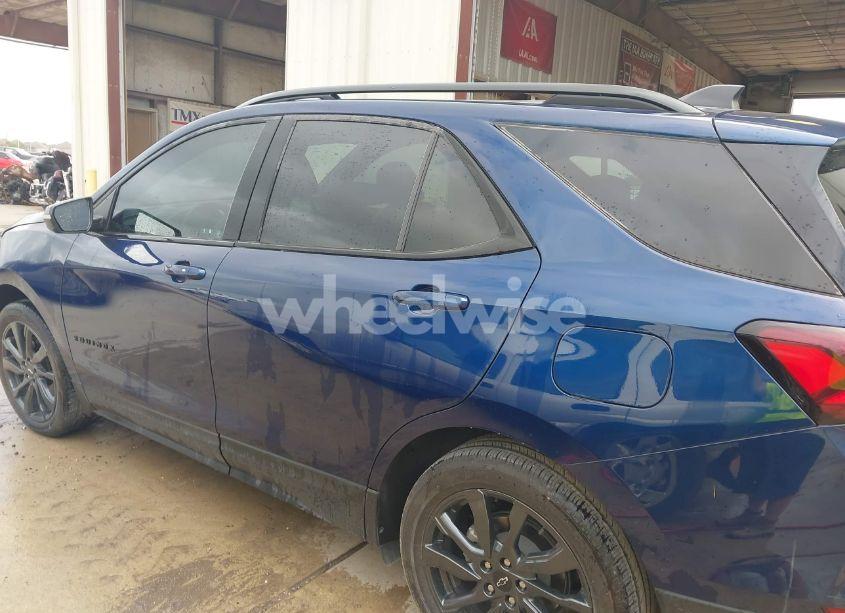 Photo 14 of 2023 Chevrolet Equinox FWD RS (VIN 3GNAXMEG4PL179855)