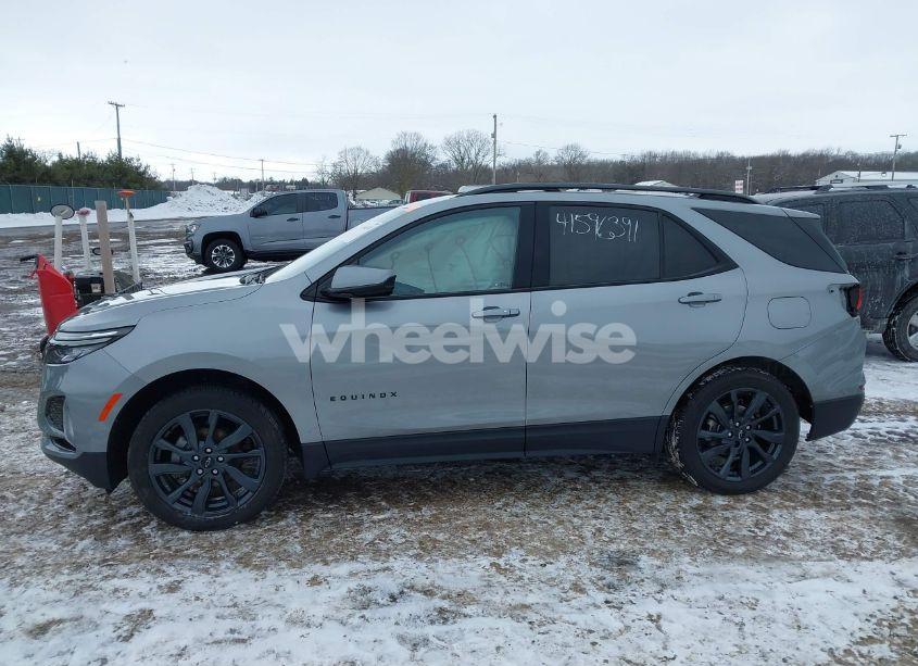 Photo 14 of 2023 Chevrolet Equinox FWD RS (VIN 3GNAXMEG4PS132105)
