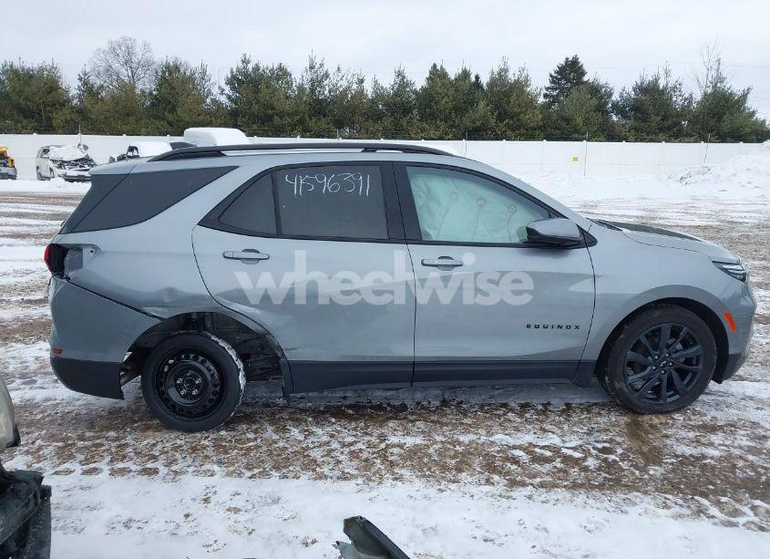 Photo 6 of 2023 Chevrolet Equinox FWD RS (VIN 3GNAXMEG4PS132105)