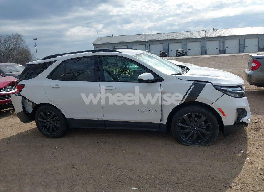Photo 14 of 2023 Chevrolet Equinox FWD RS (VIN 3GNAXMEG7PL203601)