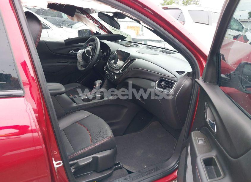 Photo 5 of 2024 Chevrolet Equinox FWD RS (VIN 3GNAXMEG7RS108321)