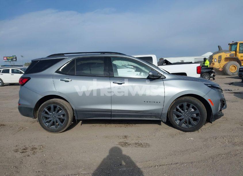 Photo 12 of 2024 Chevrolet Equinox FWD RS (VIN 3GNAXMEG8RS130635)