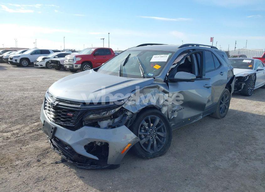 Photo 2 of 2024 Chevrolet Equinox FWD RS (VIN 3GNAXMEG8RS130635)