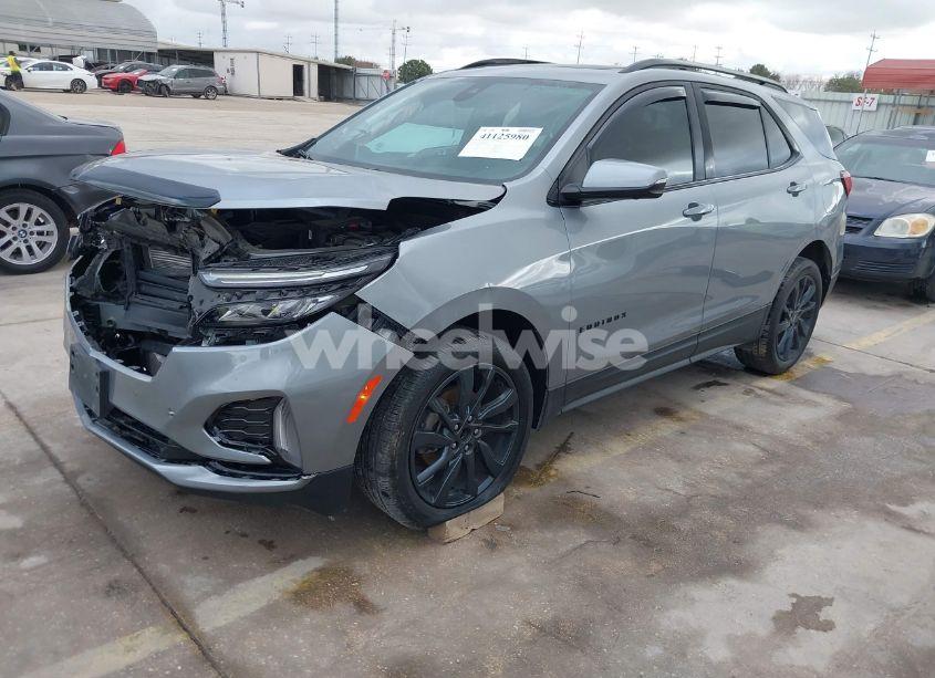 Photo 2 of 2024 Chevrolet Equinox FWD RS (VIN 3GNAXMEG9RS105078)
