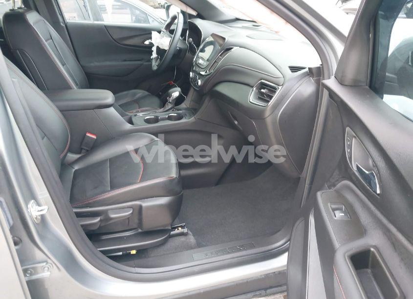 Photo 5 of 2024 Chevrolet Equinox FWD RS (VIN 3GNAXMEG9RS105078)