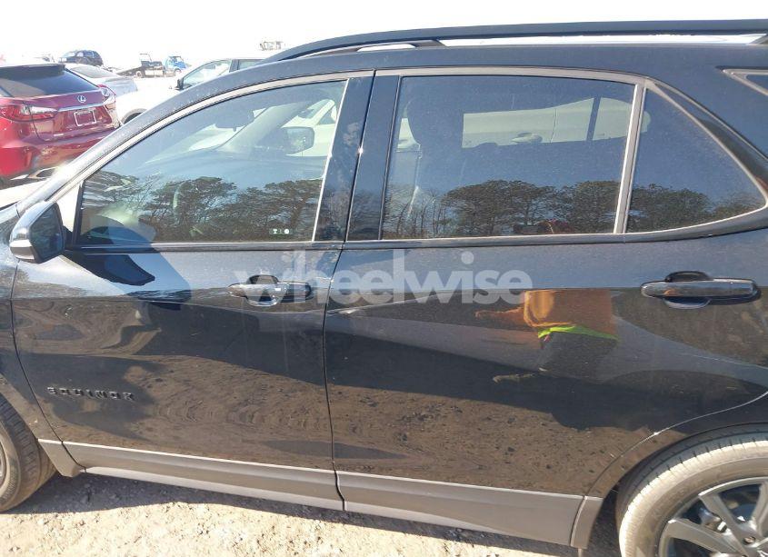 Photo 14 of 2023 Chevrolet Equinox FWD RS (VIN 3GNAXMEGXPL139697)