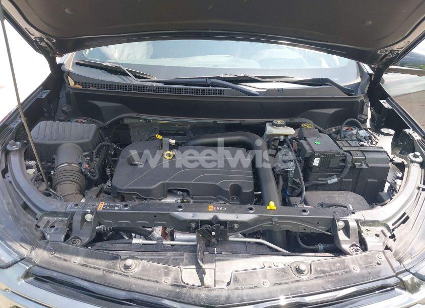 Photo 10 of 2023 Chevrolet Equinox FWD RS (VIN 3GNAXMEGXPS162984)