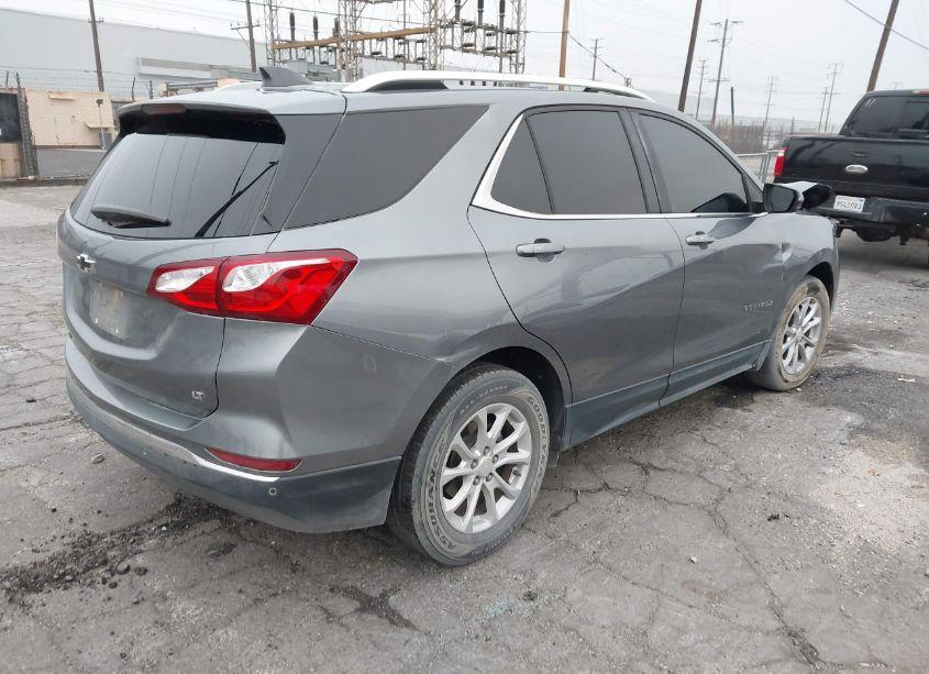 Photo 4 of 2019 Chevrolet Equinox LT (VIN 3GNAXMEU4KL259655)