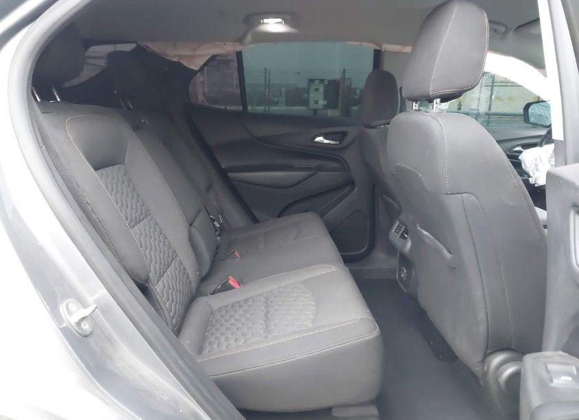Photo 8 of 2019 Chevrolet Equinox LT (VIN 3GNAXMEU4KL259655)