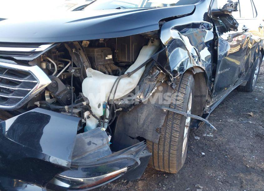 Photo 6 of 2018 Chevrolet Equinox PREMIER (VIN 3GNAXMEV0JL131582)