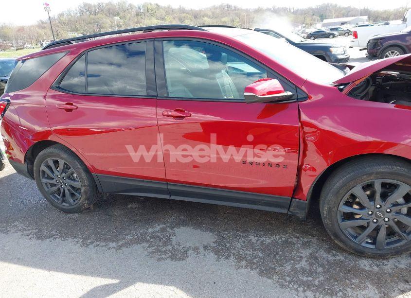 Photo 13 of 2022 Chevrolet Equinox FWD RS (VIN 3GNAXMEV1NS159192)