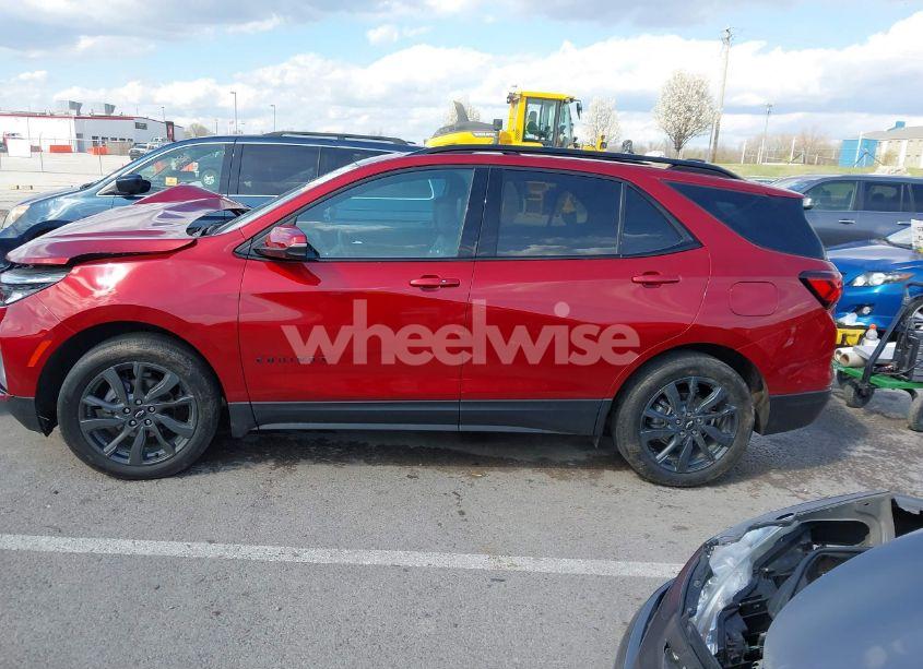 Photo 14 of 2022 Chevrolet Equinox FWD RS (VIN 3GNAXMEV1NS159192)