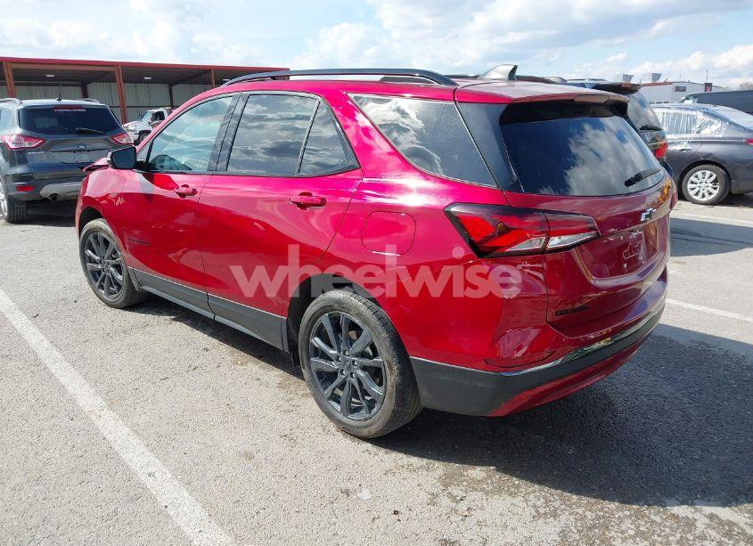 Photo 3 of 2022 Chevrolet Equinox FWD RS (VIN 3GNAXMEV1NS159192)