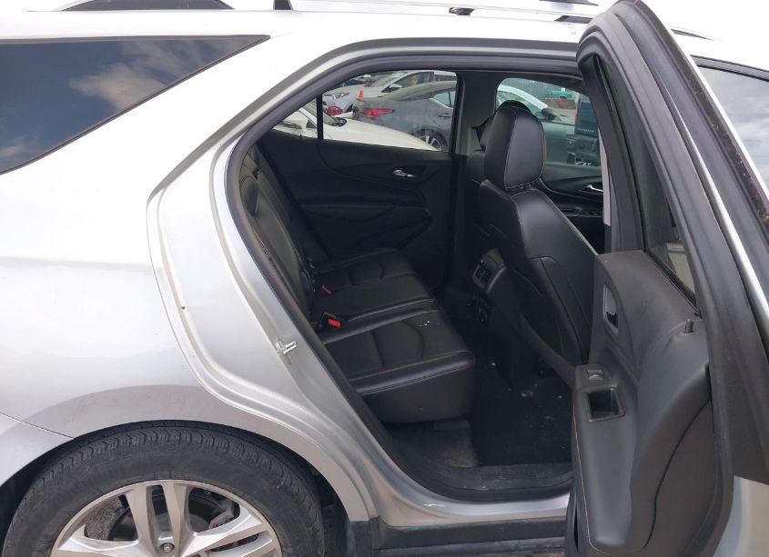 Photo 8 of 2018 Chevrolet Equinox PREMIER (VIN 3GNAXMEV2JL110877)