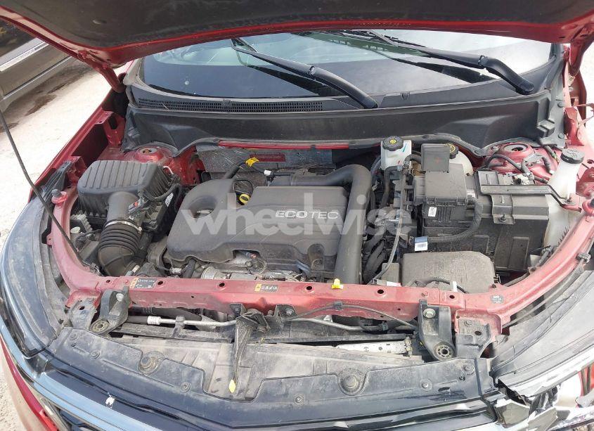 Photo 10 of 2022 Chevrolet Equinox FWD RS (VIN 3GNAXMEV3NS119602)