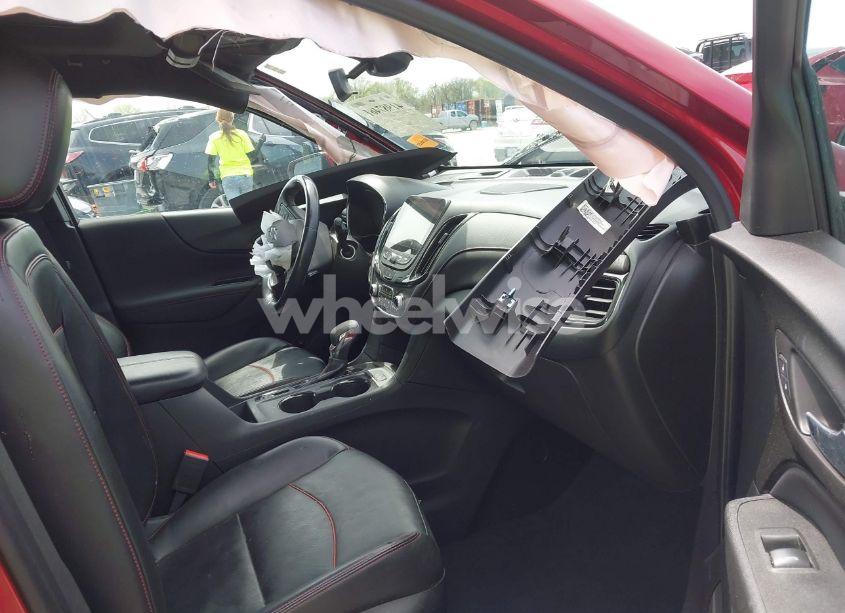 Photo 5 of 2022 Chevrolet Equinox FWD RS (VIN 3GNAXMEV3NS119602)