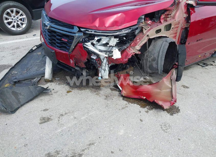 Photo 6 of 2022 Chevrolet Equinox FWD RS (VIN 3GNAXMEV3NS119602)