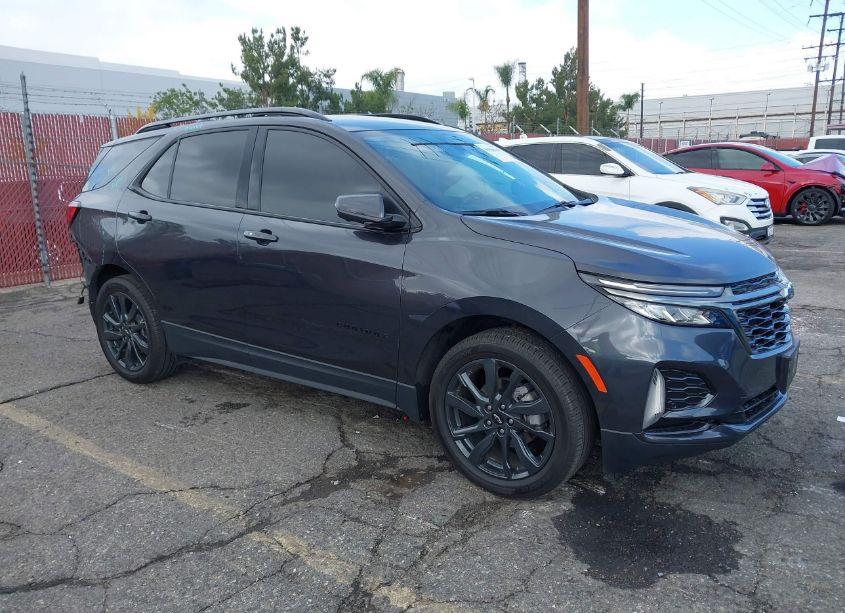 2022 Chevrolet Equinox FWD RS (VIN 3GNAXMEV3NS247161) main photo