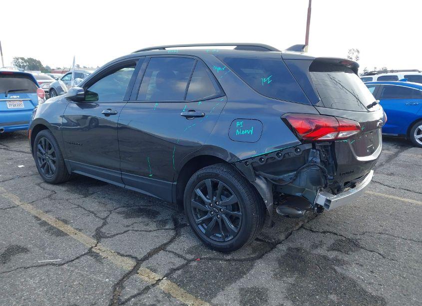Photo 3 of 2022 Chevrolet Equinox FWD RS (VIN 3GNAXMEV3NS247161)