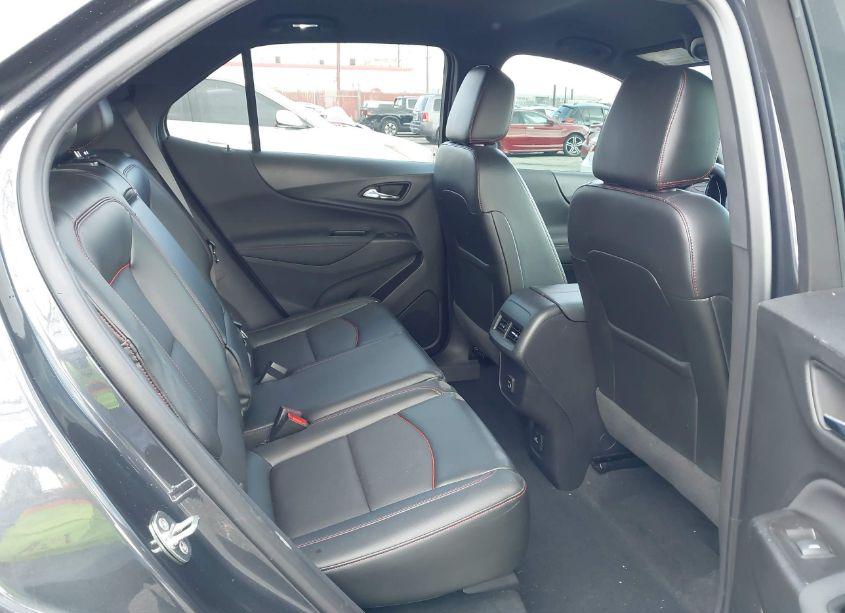 Photo 8 of 2022 Chevrolet Equinox FWD RS (VIN 3GNAXMEV3NS247161)