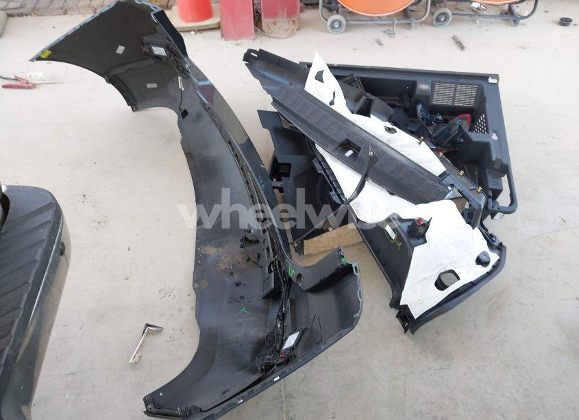 Photo 12 of 2018 Chevrolet Equinox PREMIER (VIN 3GNAXMEV4JS624252)